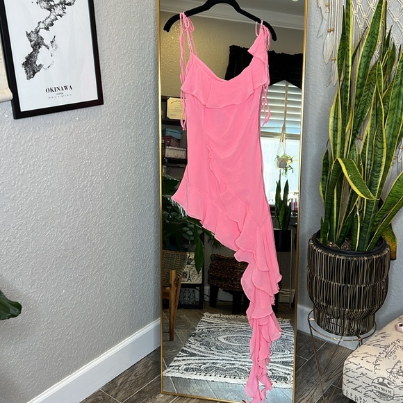 HOUSE OF CB 'Marcia' French Pink Ruffle Mini Dress NWOT - Picture 8 of 12